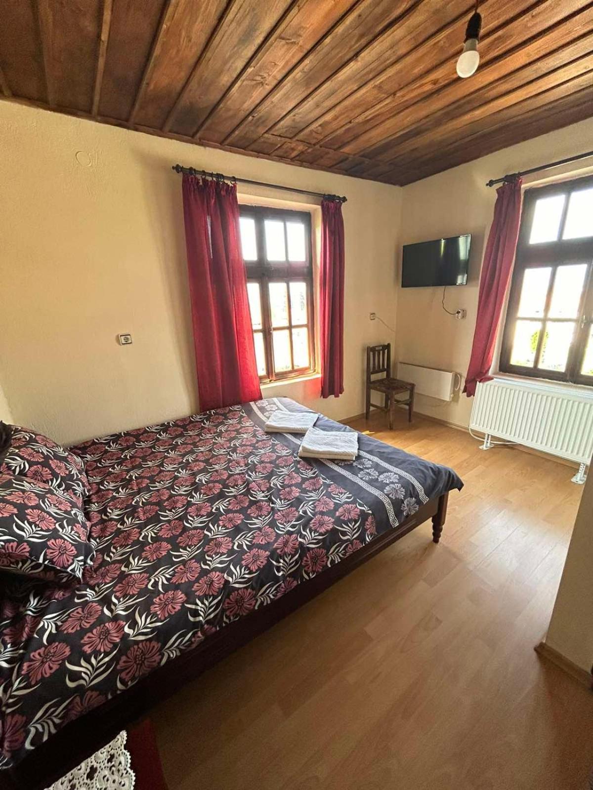 Guest House Popov Marchevo Bilik gambar